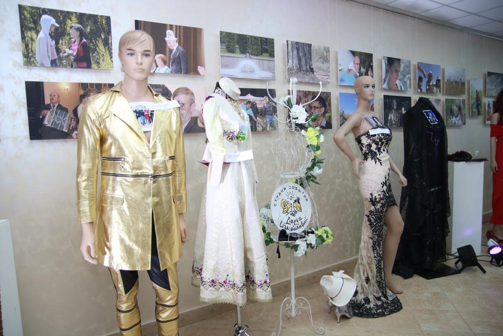 Открытие первой выставки сценических костюмов артистов эстрады