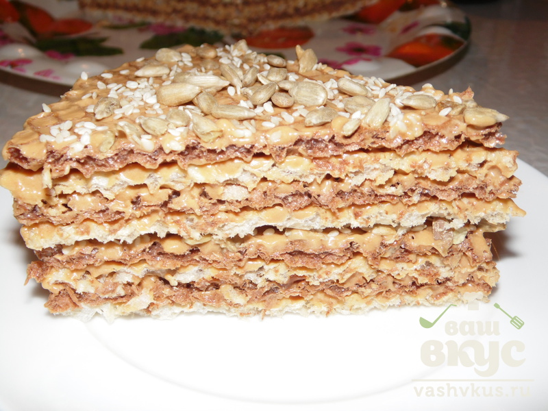 Быстрый бисквитный торт из готовых коржей с малиной – пошаговый рецепт приготовления с фото