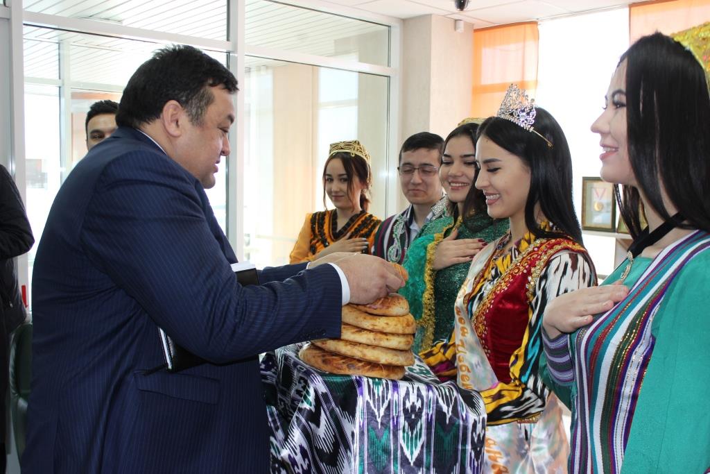 Делегация из Ташкентской области посетила Дом Дружбы (02.03.18) 
