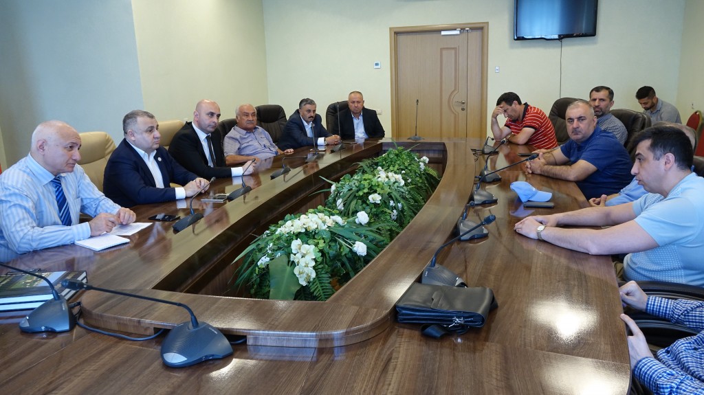 Встреча с руководителями азербайджанских автономий РТ