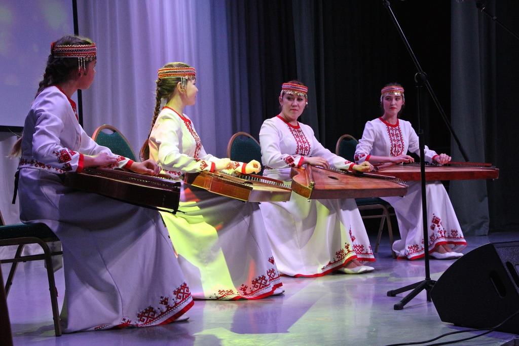 Концертная программа национальных этнографических коллективов (18.09.19)